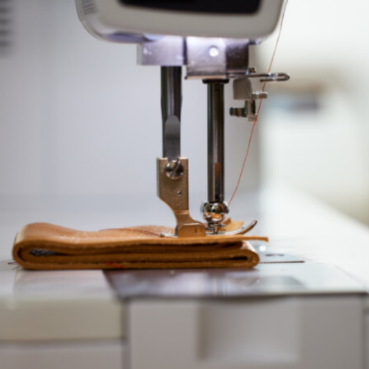 BERNETTE b08 STRAIGHT STITCH Machine à coudre, piqueuse point droit