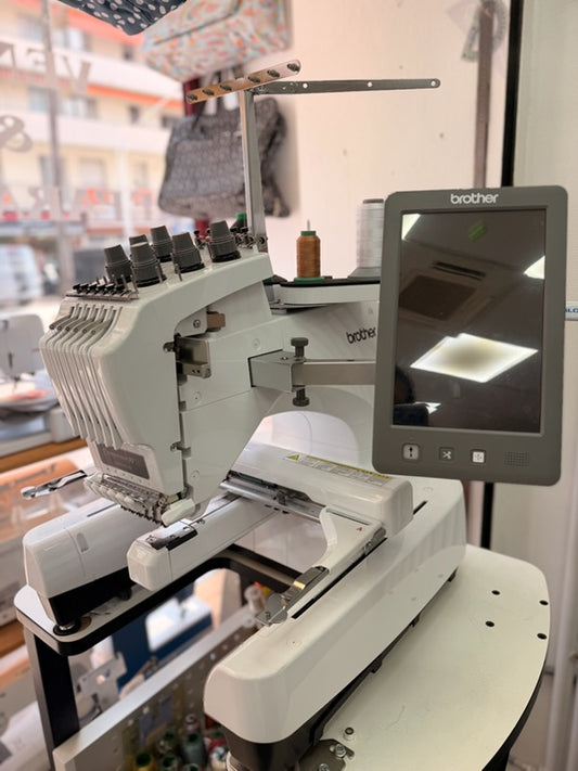 APA - Occasion BROTHER PR680W - Machine à broder | 04.92.13.92.13