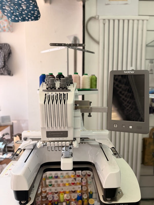 APA - Occasion BROTHER PR680W - Machine à broder | 04.92.13.92.13