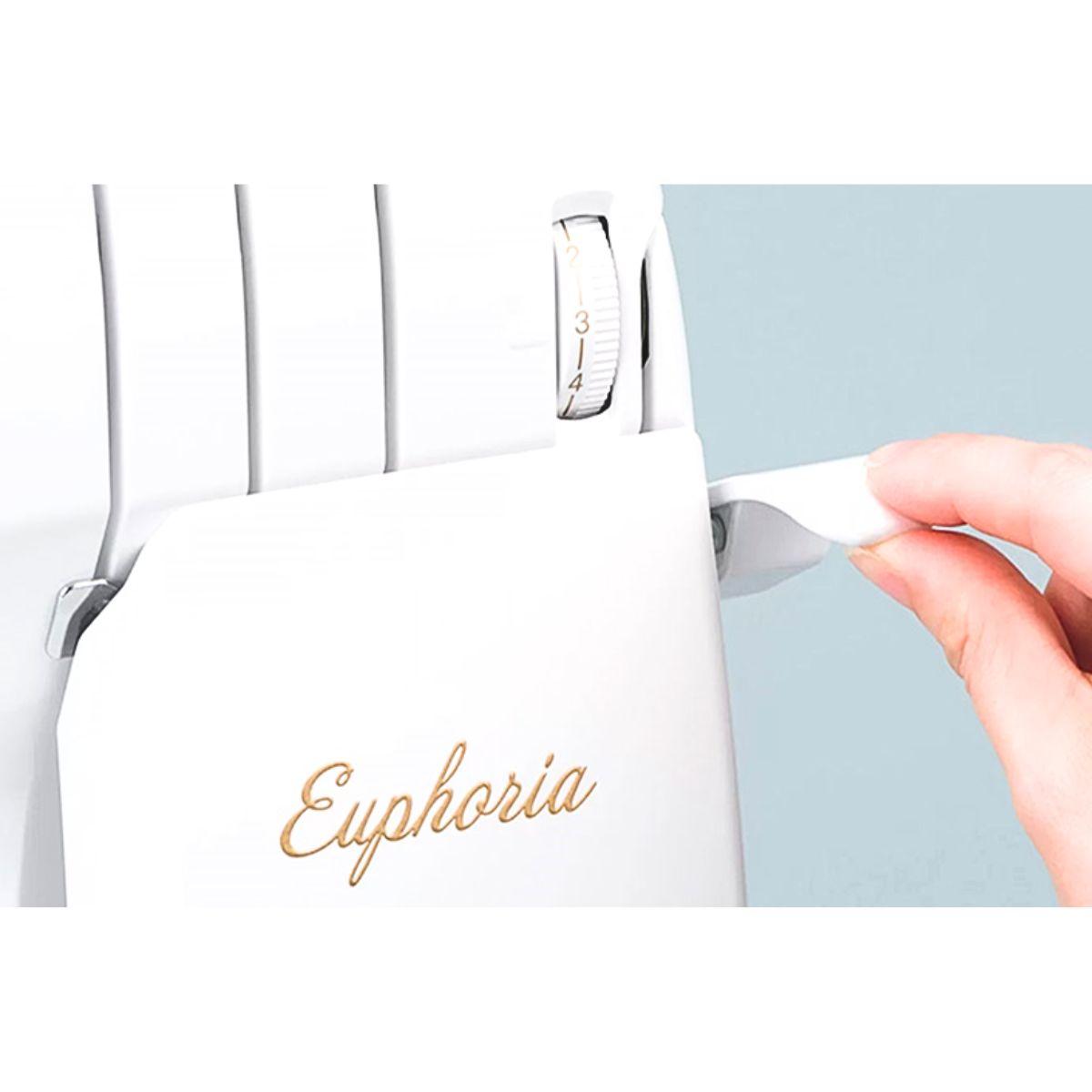 BABY LOCK Recouvreuse EUPHORIA 4/3/2 fils Alimentation auto du fil - Garantie 4 ans