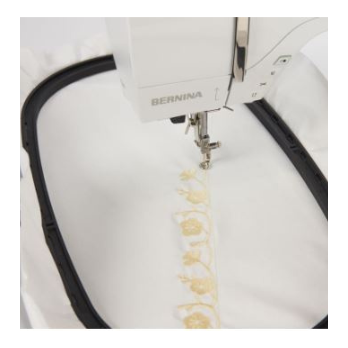 BERNINA B700 PRO Machine à broder Bernina B700 Pro avec module de broderie