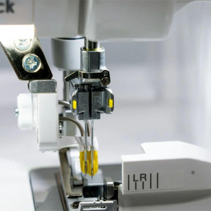 BABYLOCK Surjeteuse Baby Lock SERENITY BLSS4 | Enfilage Air & Tension Auto