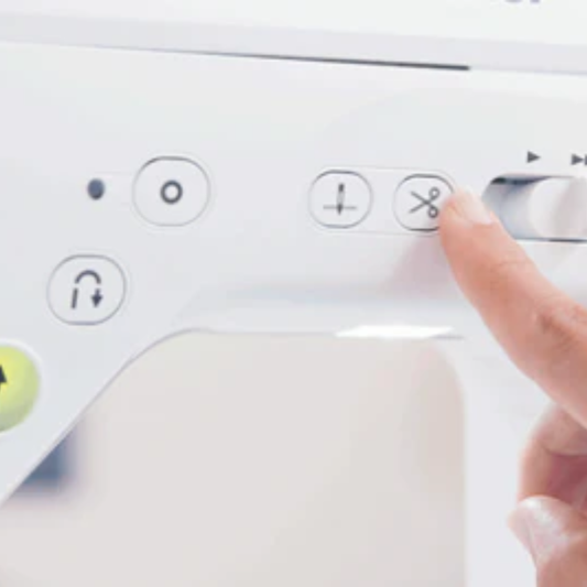 BROTHER Innovis F420 Machine à coudre