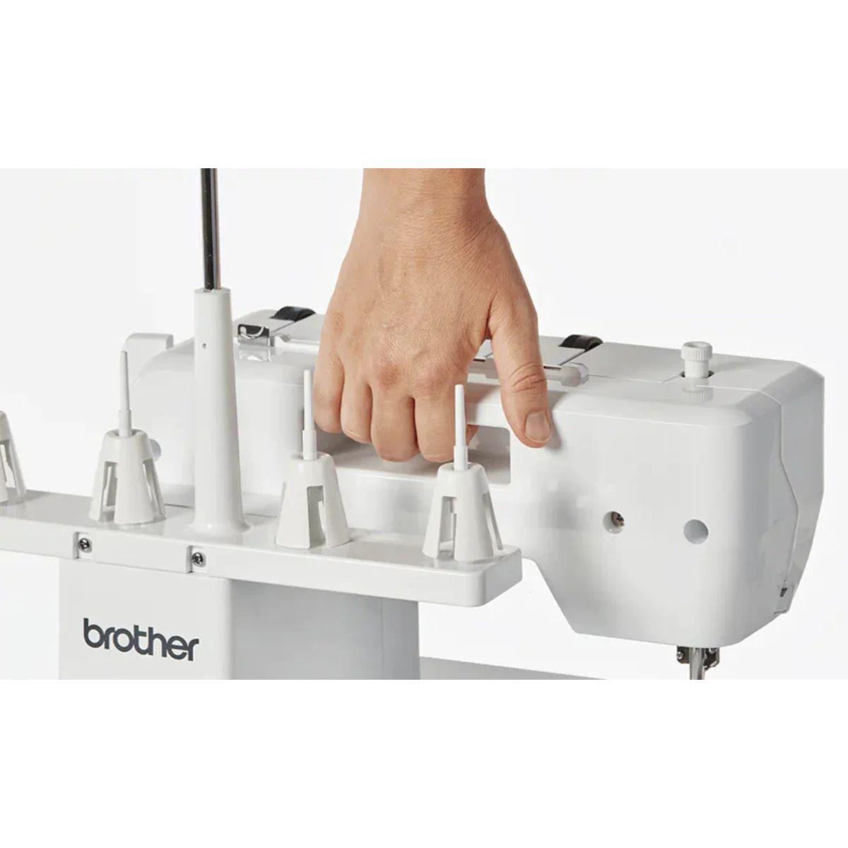 BROTHER Recouvreuse CV3440 4/3/2 fils pour débutants et intermédiaires