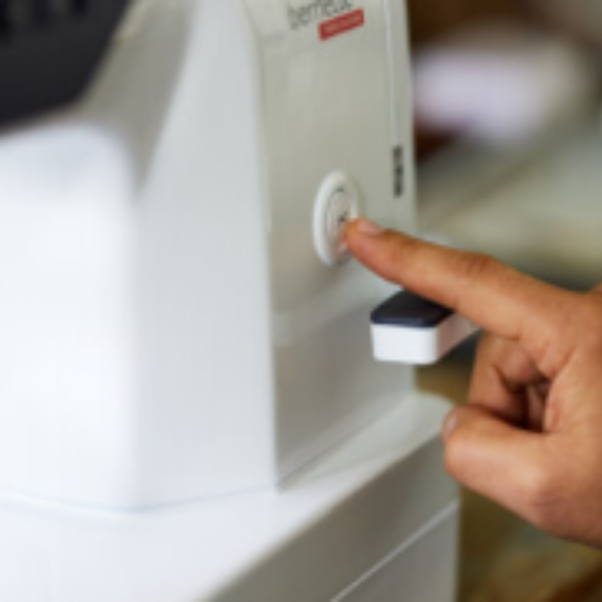 BERNETTE b08 STRAIGHT STITCH Machine à coudre, piqueuse point droit