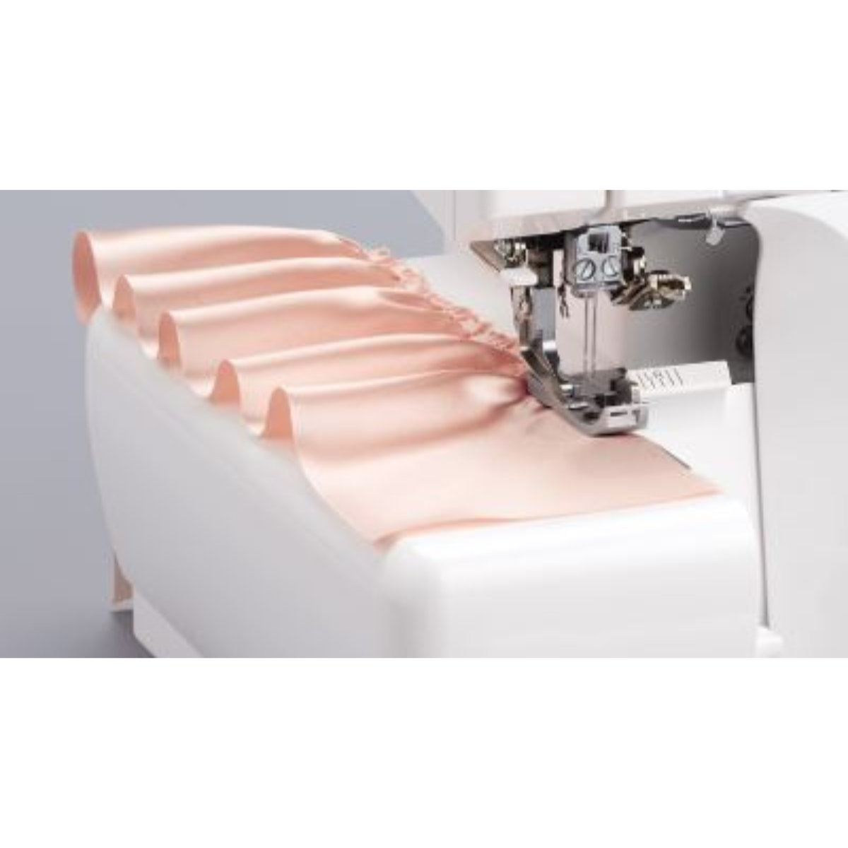 BABY LOCK Surjeteuse raseuse ENSPIRE /4/3/2 fils