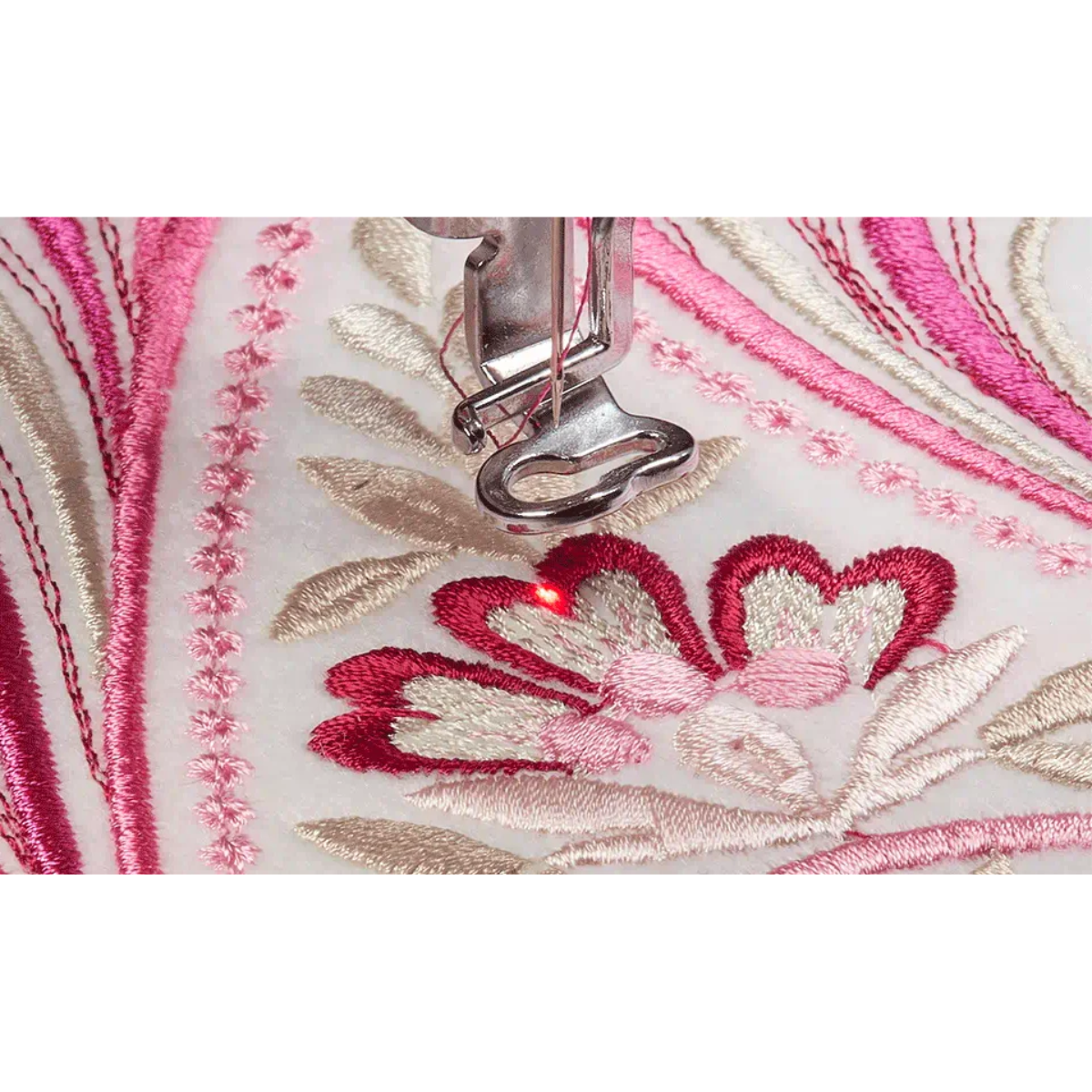 BROTHER Innovis V3LE Machine à broder