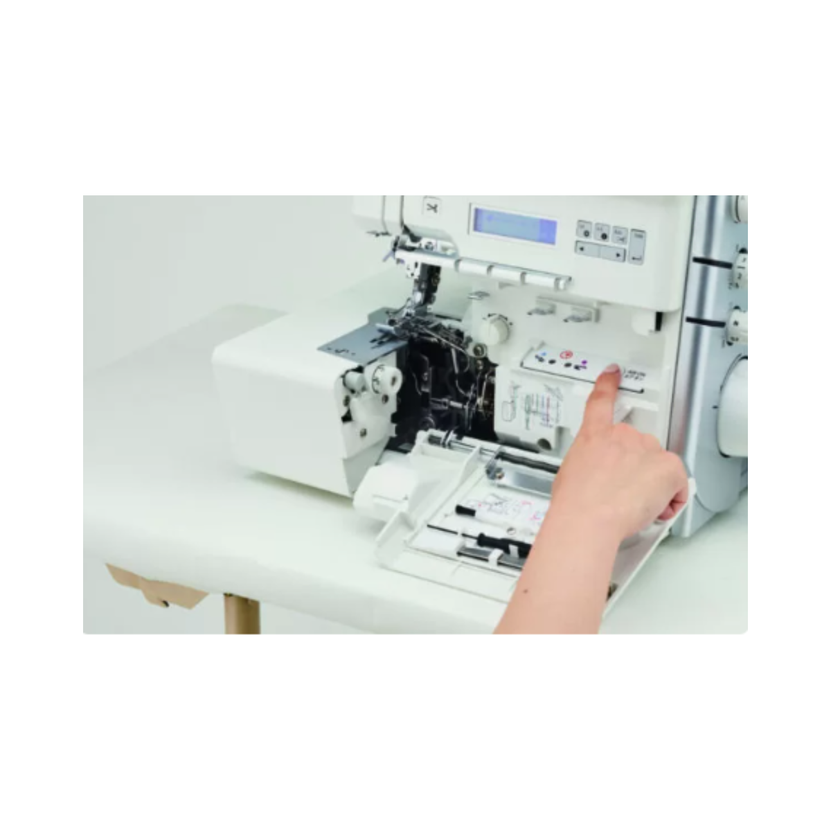 JUKI MO3500 Sumato Surjeteuse 4 fils à enfilage automatique - garantie 5 ans