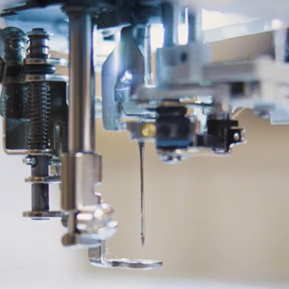 Brother Innov-is M380 | Machine Combinée Couture, Quilting et Broderie Connectée