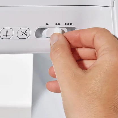 BROTHER Innovis F560 Machine à coudre