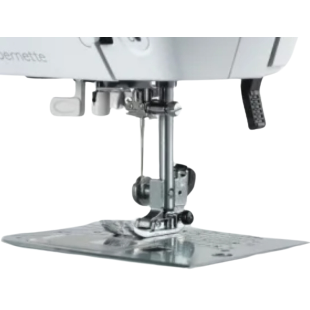BERNETTE B38 Machine à coudre avec table d'extension
