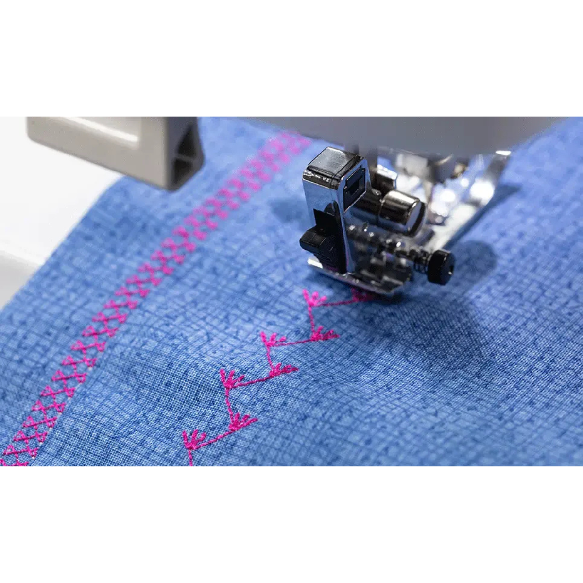 BROTHER Innovis F580 Machine à coudre et brodeuse