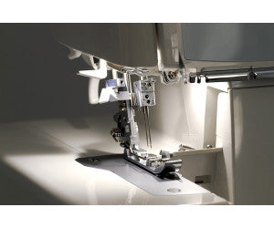 JUKI MO2000 QVP Surjeteuse à enfilage automatique